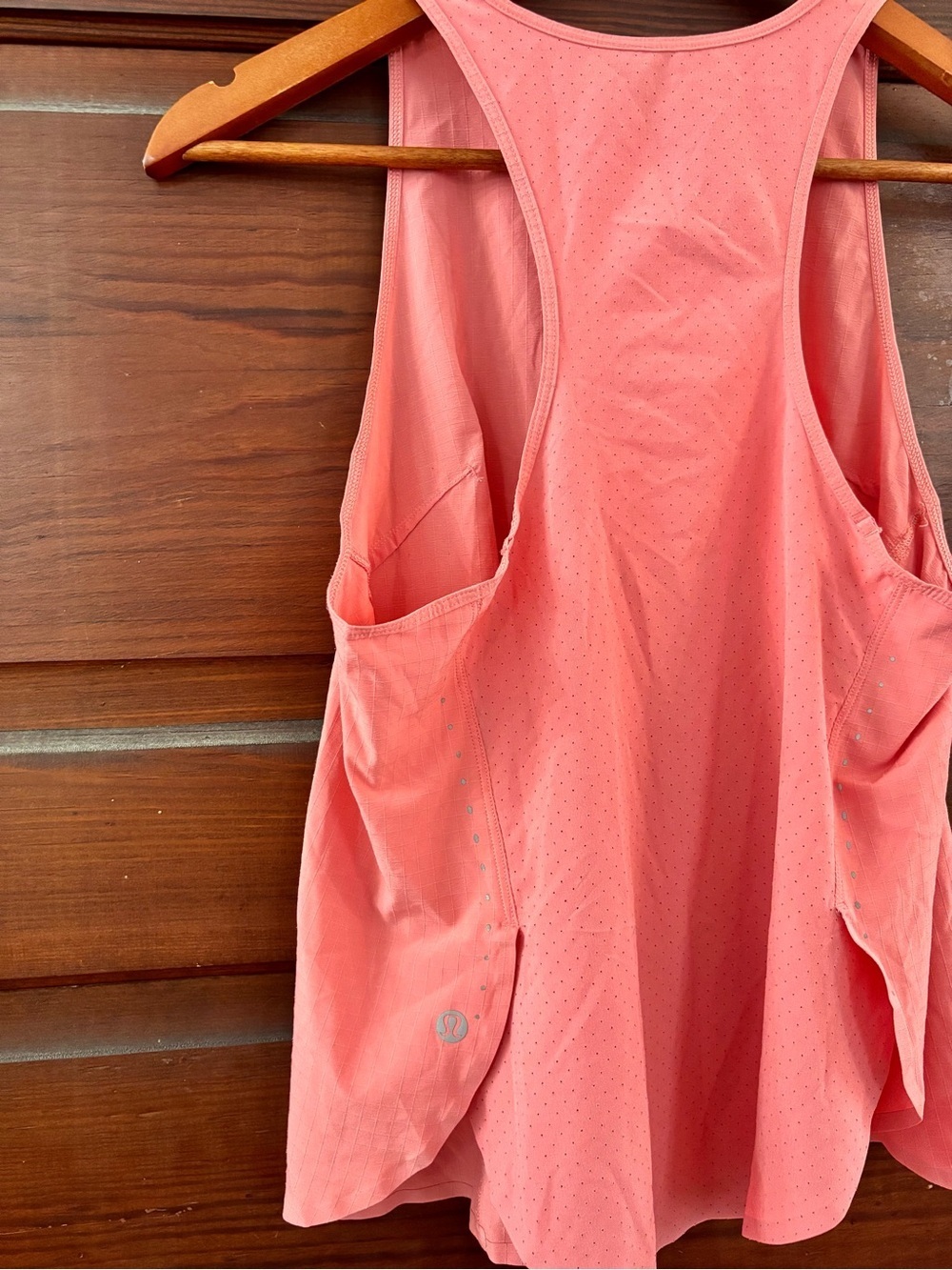Lululemon Lightweight Stretch Running Tank Top in Raspberry Cream Reflective - Picture 4 of 10